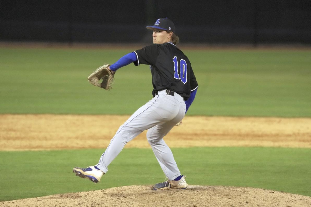 UAH Hosts Miles in Midweek Action at Charger Park