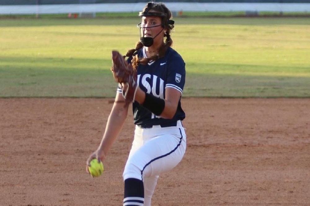 Sharks Grind Out 2-1 Win in Series Opener against Florida Tech