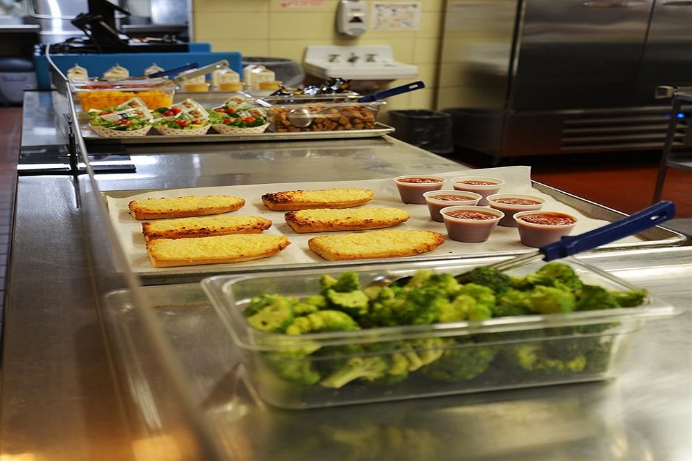 Did you know anyone ages 18 and under can get free summer meals?
