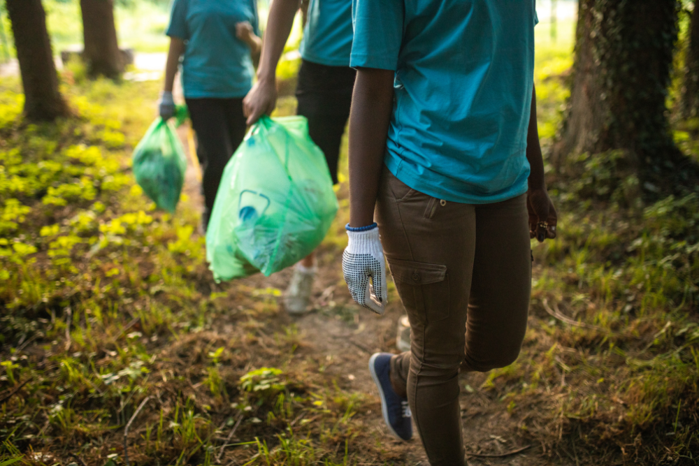 Environmental and Nature Parks Director receives award Environmental and Nature Parks Director receives award