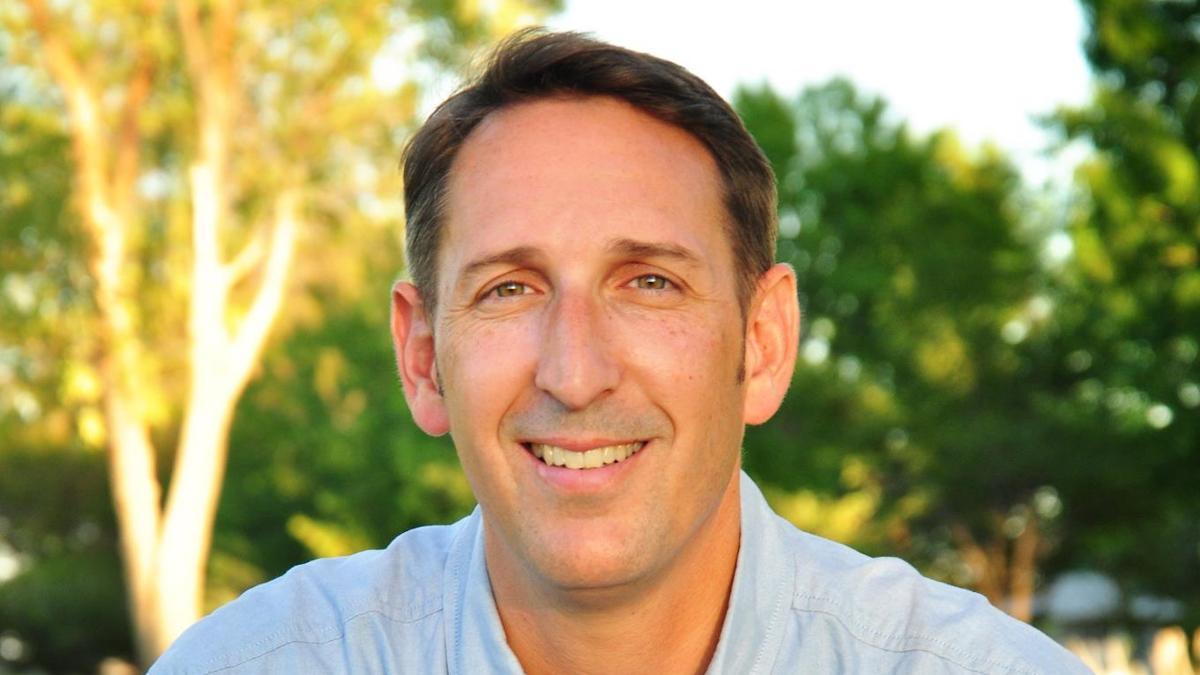 Senator Scott Hammond (R)