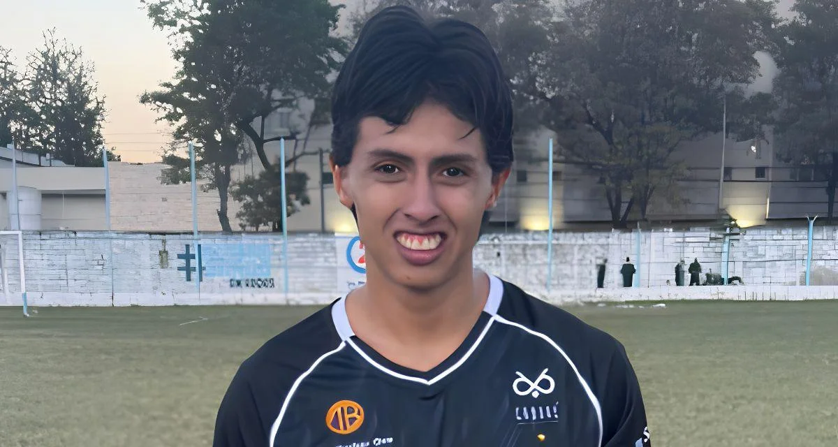 Luciano Jerez, Football Player at Atlético Cuyaya Luciano Jerez, Football Player at Atlético Cuyaya