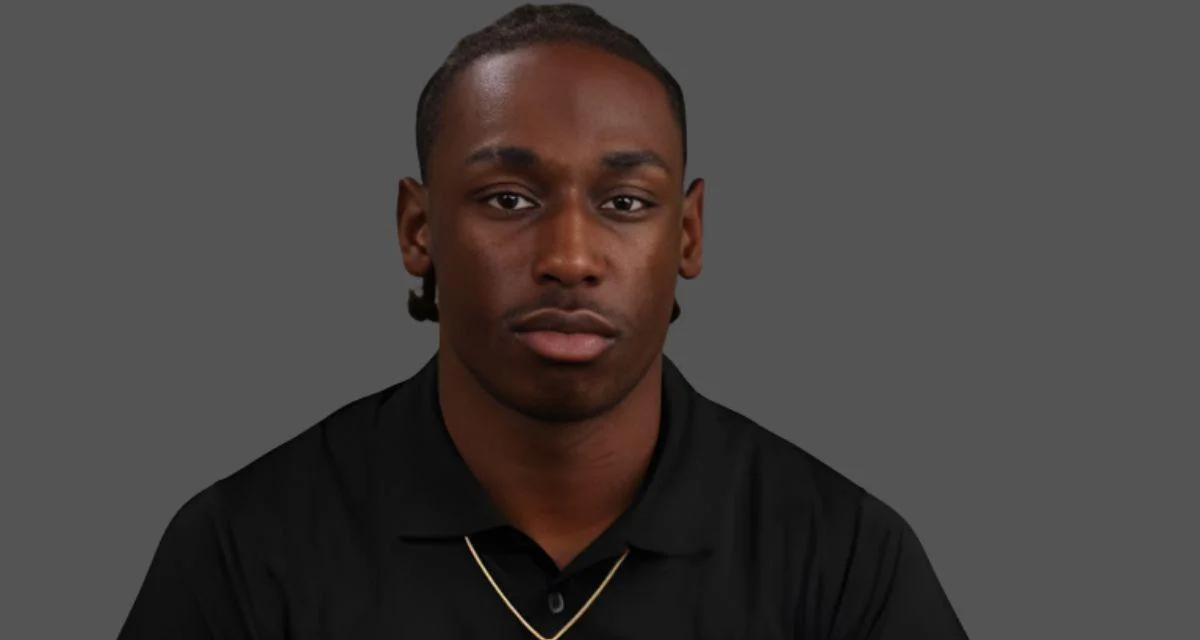 Vaughn DeVaughn III, player