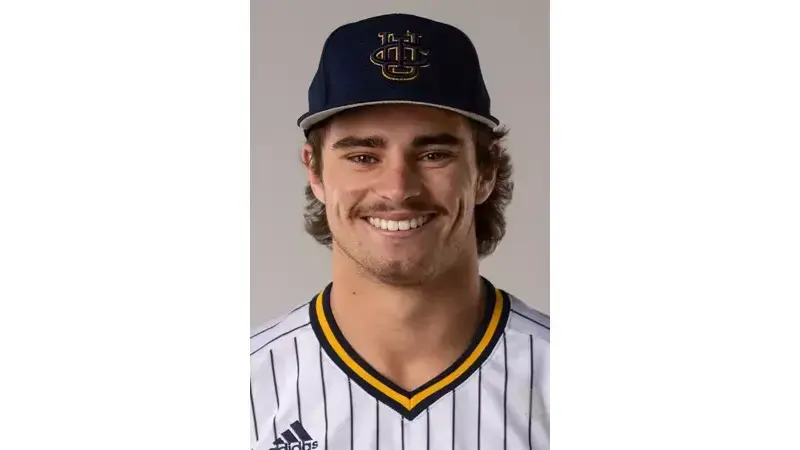 Former Los Alamitos High School standout Davis D’Errico’s collegiate team to play for the NCAA Division I Baseball Championship starting Friday, May 30 Former Los Alamitos High School standout Davis D’Errico’s collegiate team to play for the NCAA Division I Baseball Championship starting Friday, May 30