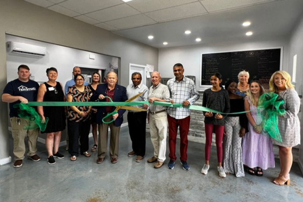 LEEDS NUTRITION RIBBON CUTTING