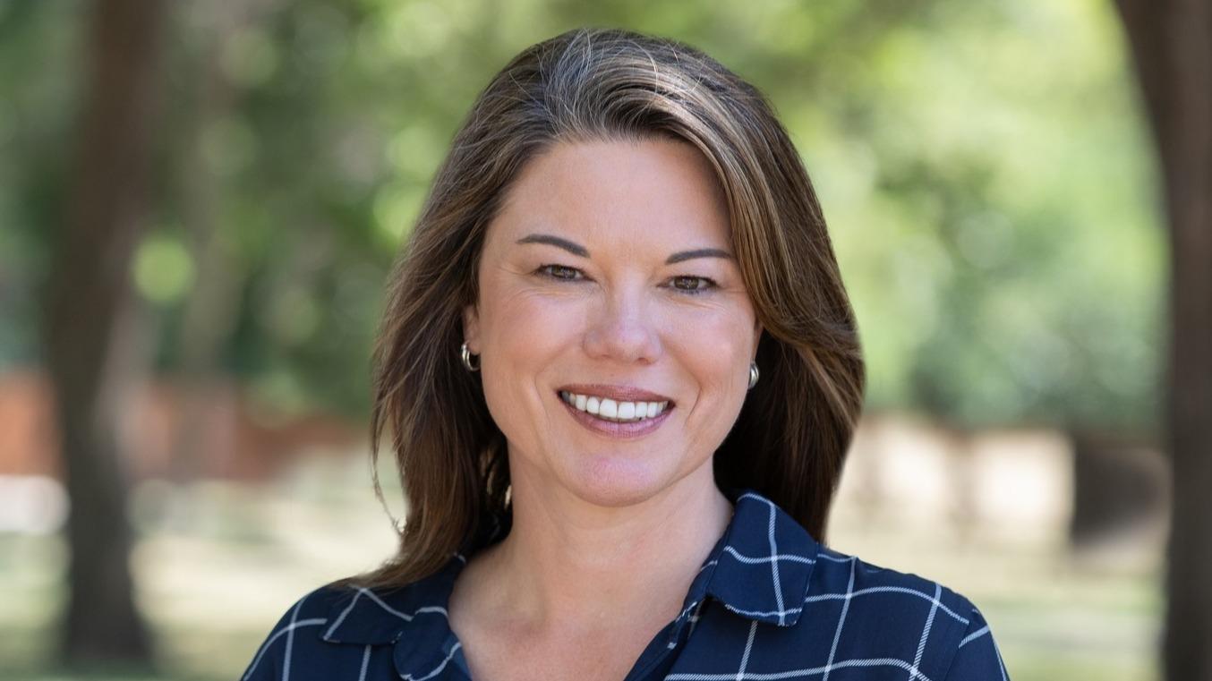 Angie Craig highlights issues for MN’s 2nd district, invites students to informational event