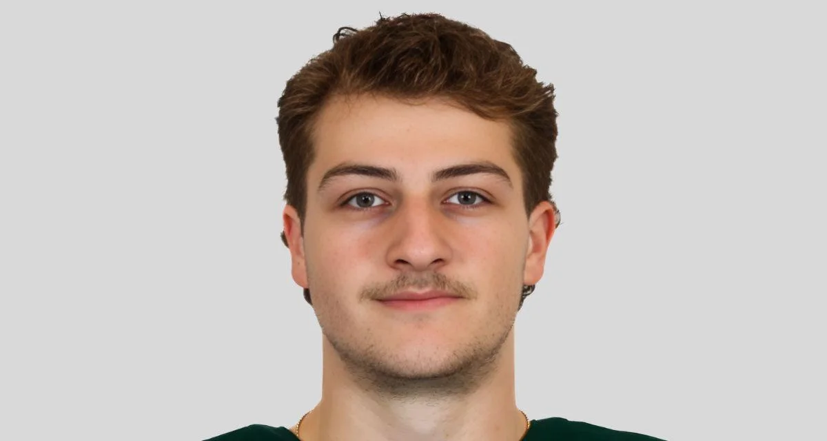 Hayden Stavroff, Men%27s Ice Hockey at Dartmouth Big Green - Dartmouth Athletics