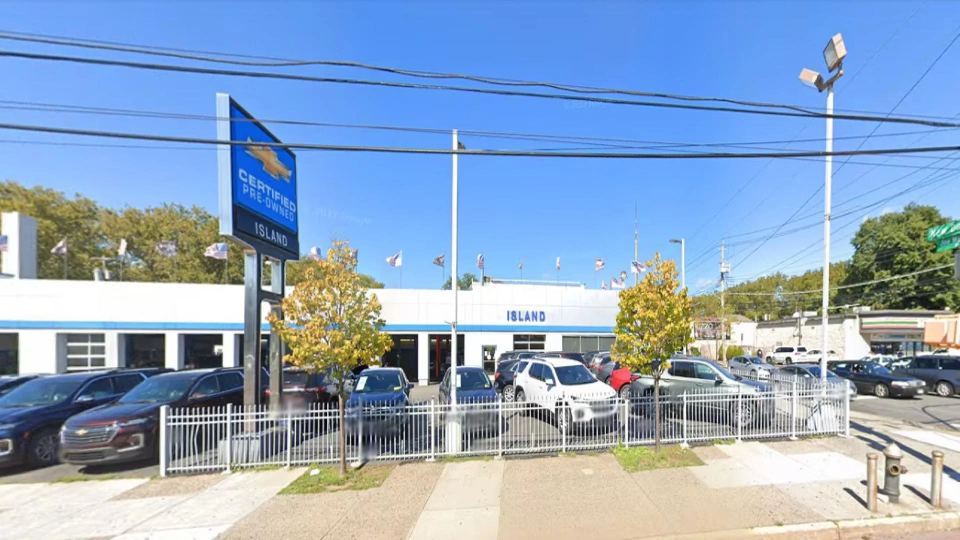 Island Chevrolet to President Trump: ‘Customers were not willing to buy electric vehicles’ Island Chevrolet to President Trump: ‘Customers were not willing to buy electric vehicles’