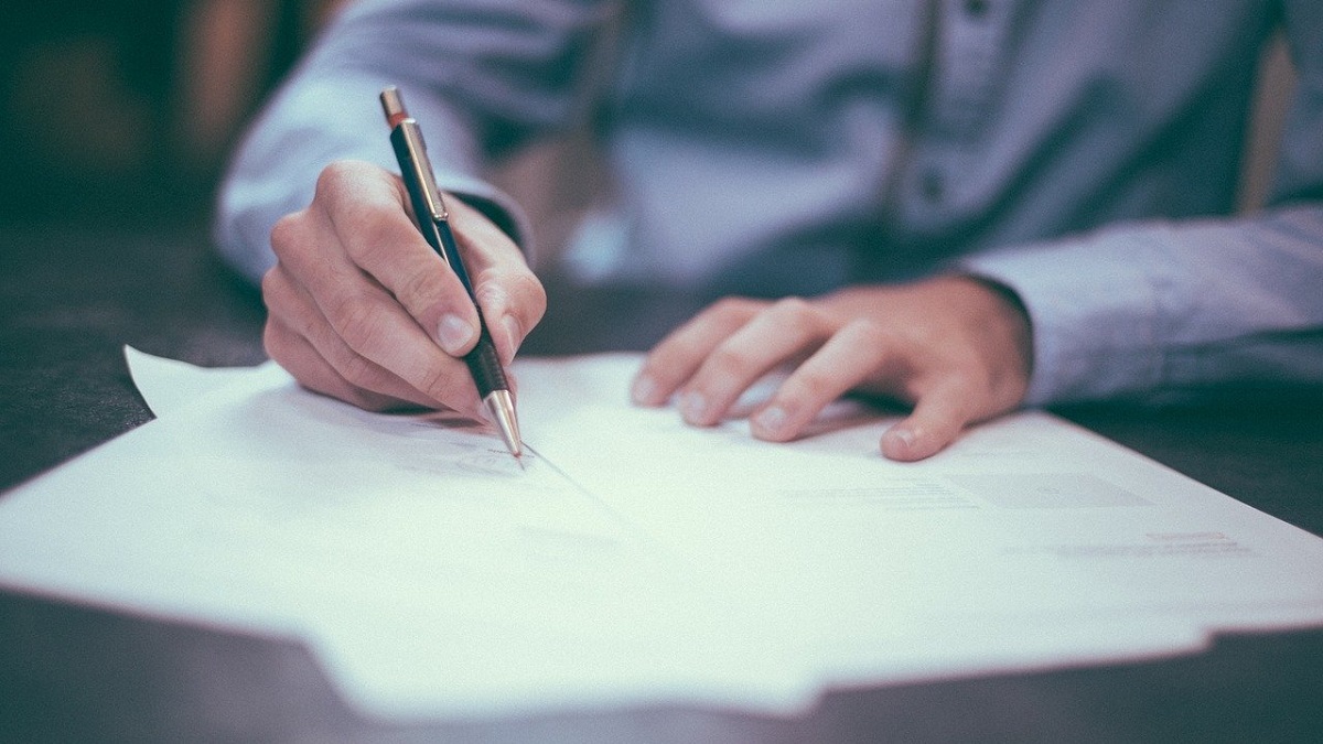 Op-ed: Do we want the federal government in charge of our future elections?