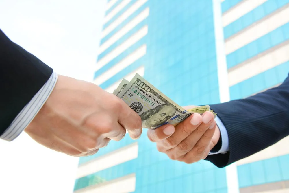 Thomas H. Tuberville’s campaign committee receives ,800 from Sallie S. Williamson Thomas H. Tuberville’s campaign committee receives ,800 from Sallie S. Williamson