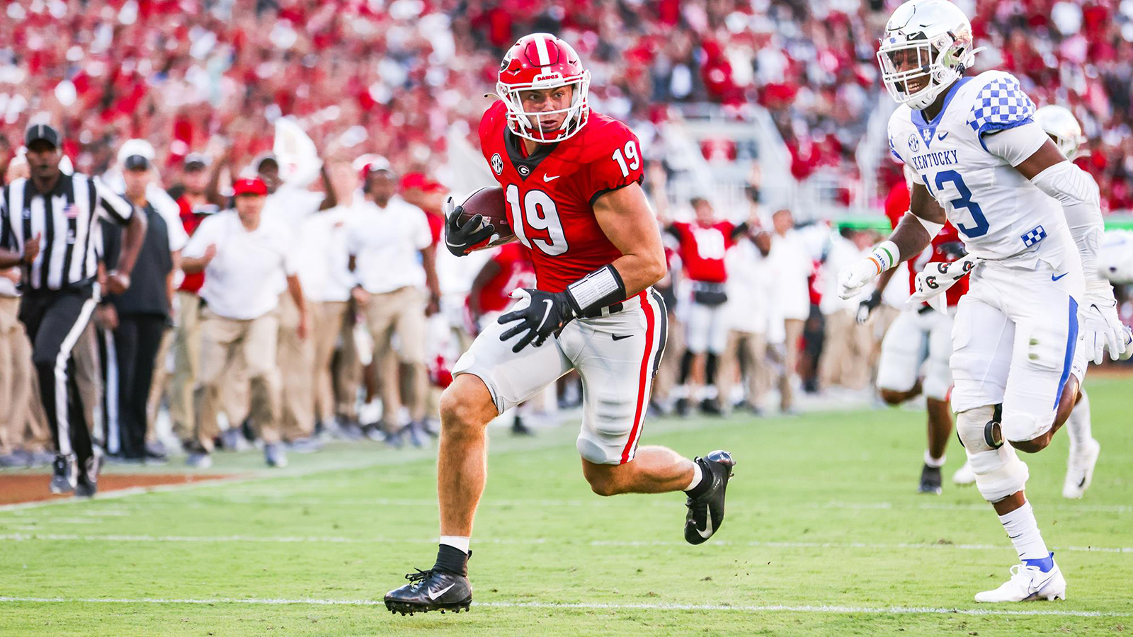 ‘There’s no bigger matchup advantage’: Bulldogs’ Bowers earns 2 freshman of the year awards