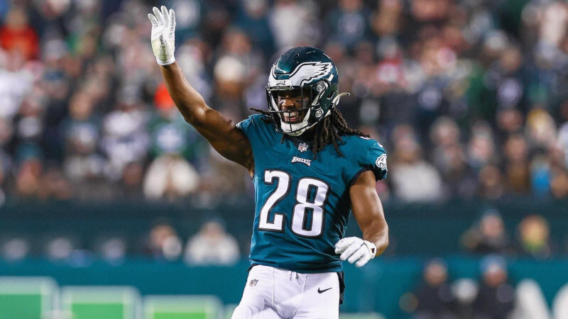 ‘I’m just trying to be human’: Philadelphia Eagles DB Harris takes Pflugerville girl to daddy-daughter dance