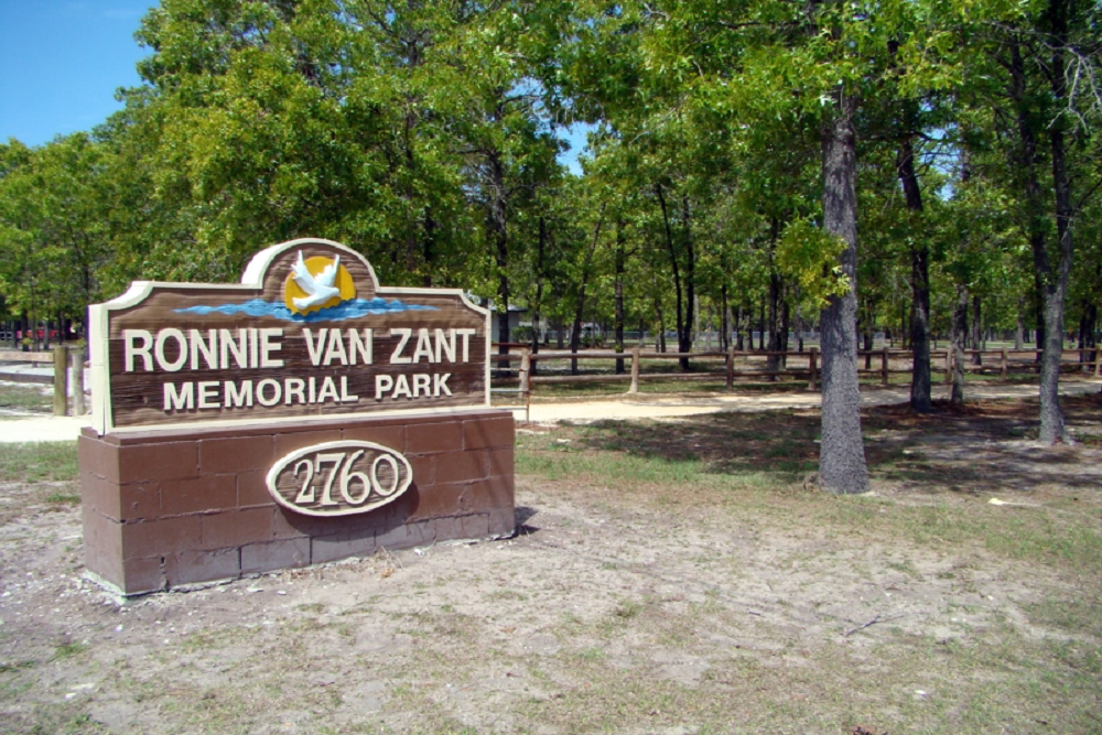 Ronnie Van Zant Pop-up Library and Pop-up Nature Center Ronnie Van Zant Pop-up Library and Pop-up Nature Center