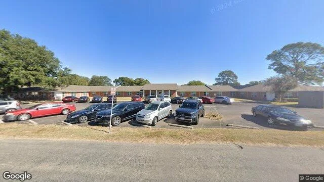 4400 Gulf Avenue, Groves, TX 77619