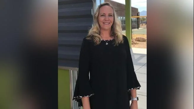 Andrea Divijak, Principal