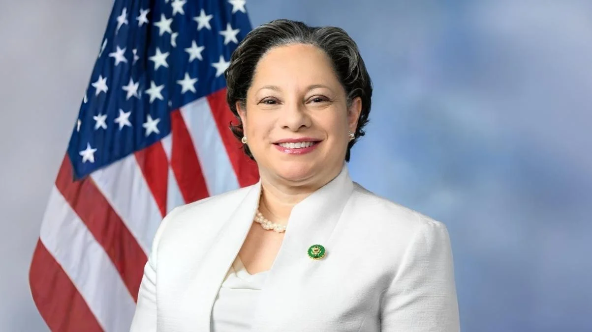 Jennifer McClellan addresses climate crisis and promotes livestreams via social media