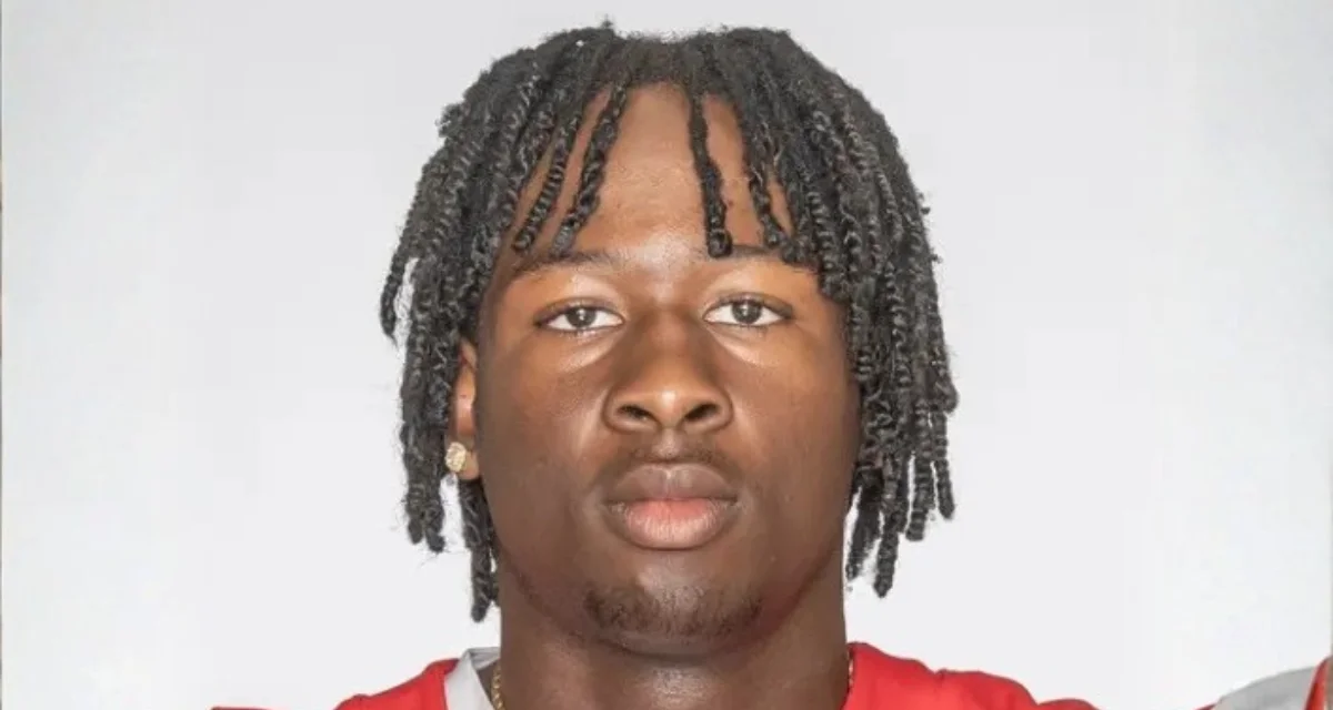 Arkansas Razorbacks sign JUCO defensive back Nsongbeh Ginyui