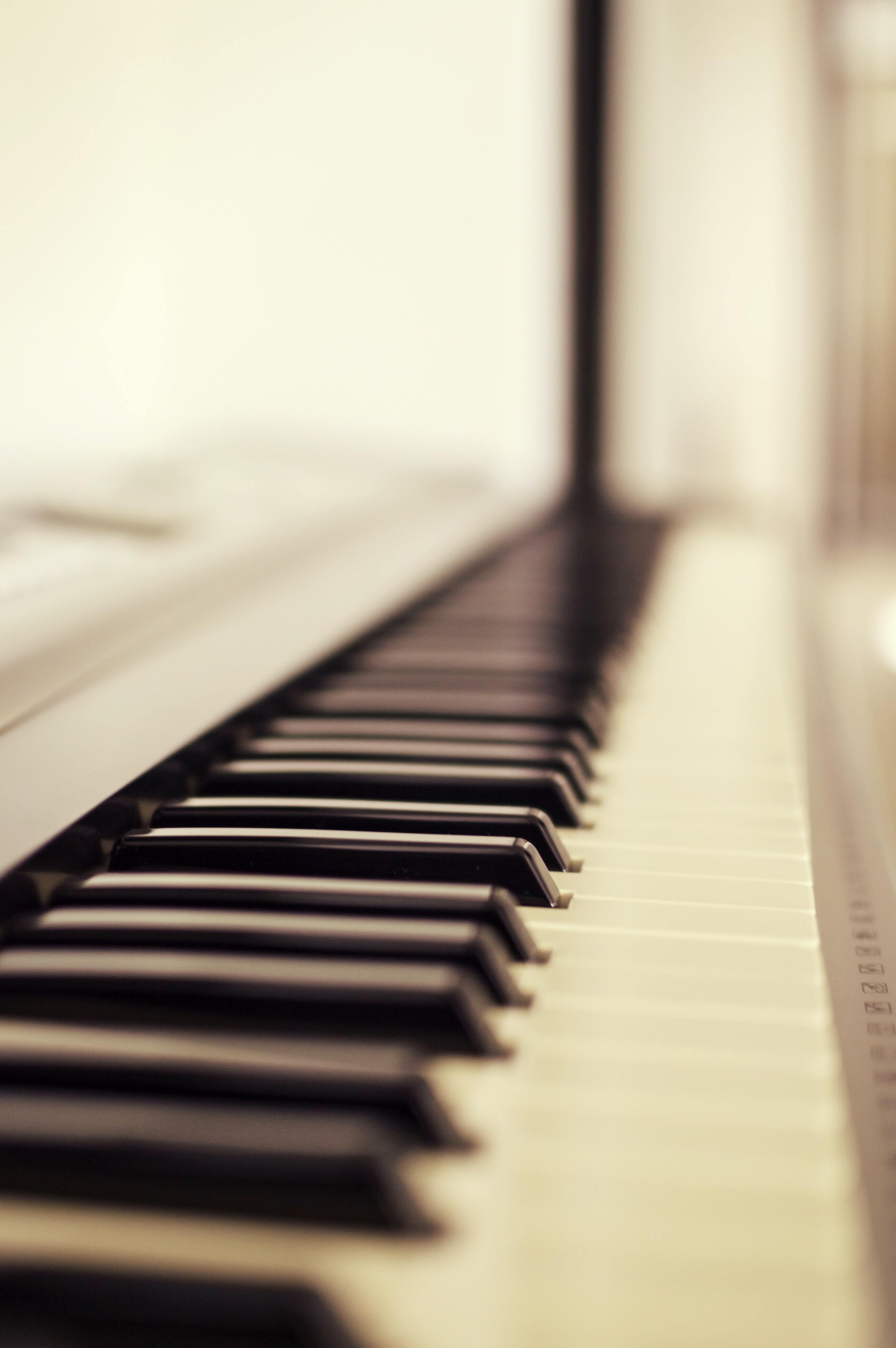 Dueling Pianos on Mar 18