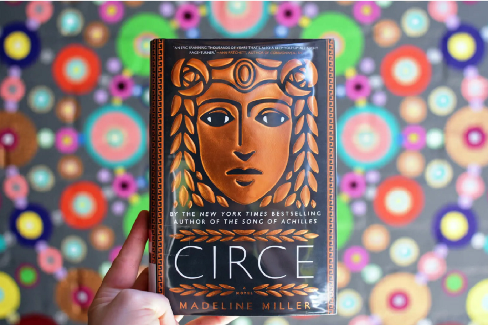 Bemidji Public Library: Brainerd Adult Book Club: Circe