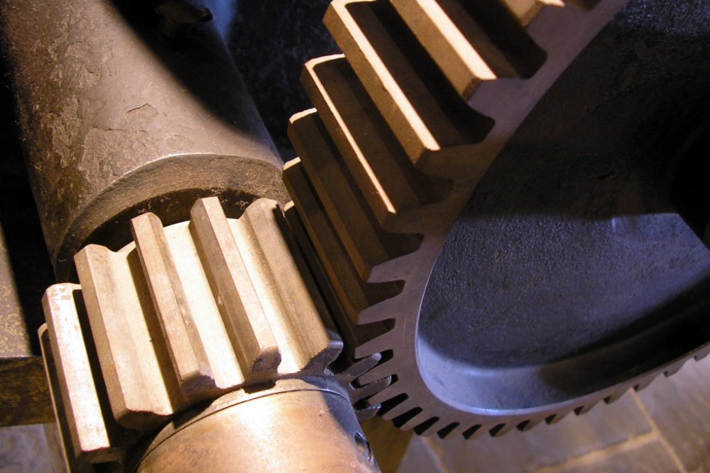 LEGACY EQUIPMENT: Legacy Equipment Service