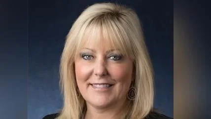 Dawn Lindsay President - Anne Arundel Community College Dawn Lindsay President - Anne Arundel Community College