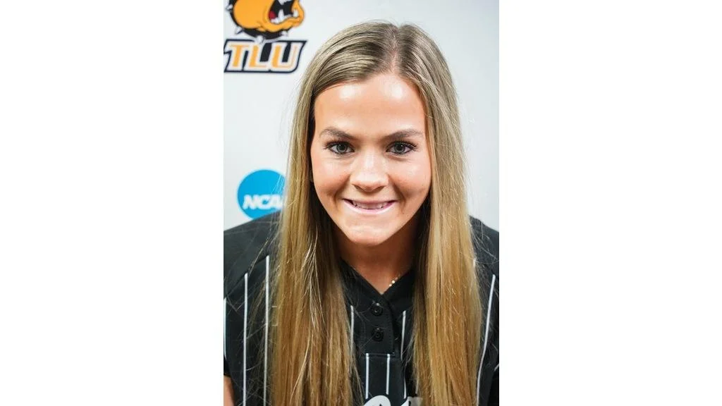 Lockhart High School standout Amanda White’s collegiate team loses game in the NCAA Division III Softball Championship on Thursday, May 29