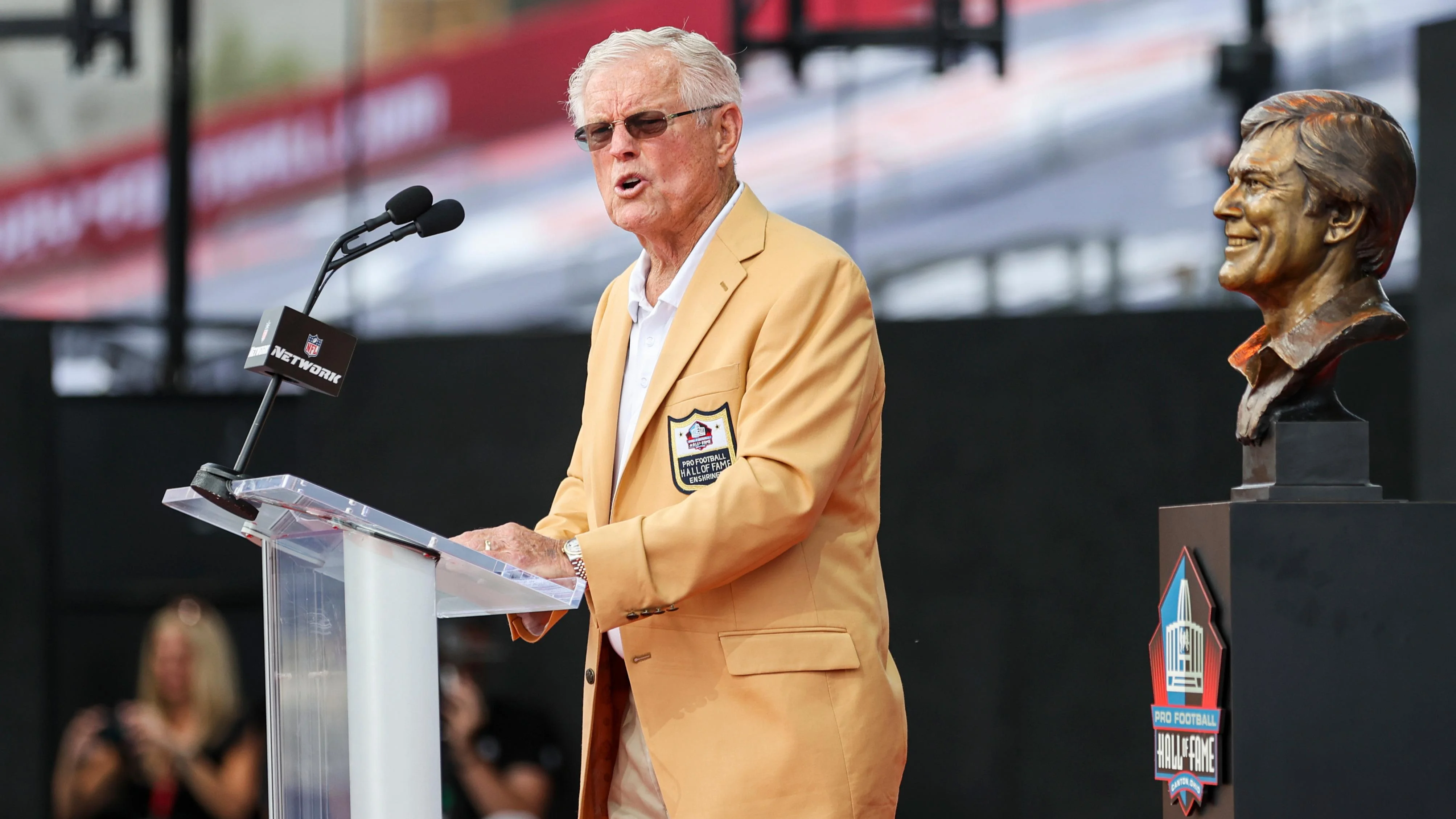 Dick Vermeil speaks on stage during the 2022 Hall of Fame Weekend on Saturday, August 6, 2022 in Canton, Ohio. (Ben Liebenberg via AP)