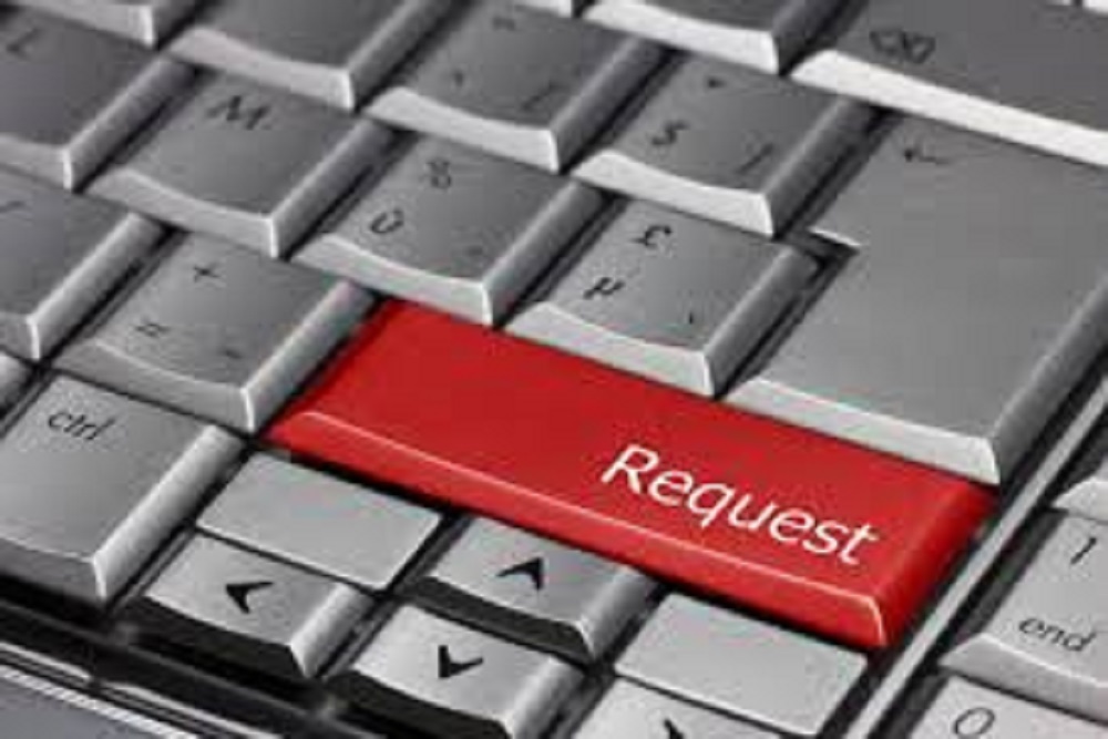 TOWN OF SMITHFIELD: Request for Qualifications (RFQ) for Smith Collins/Eva Ennis Parks Trail Project TOWN OF SMITHFIELD: Request for Qualifications (RFQ) for Smith Collins/Eva Ennis Parks Trail Project