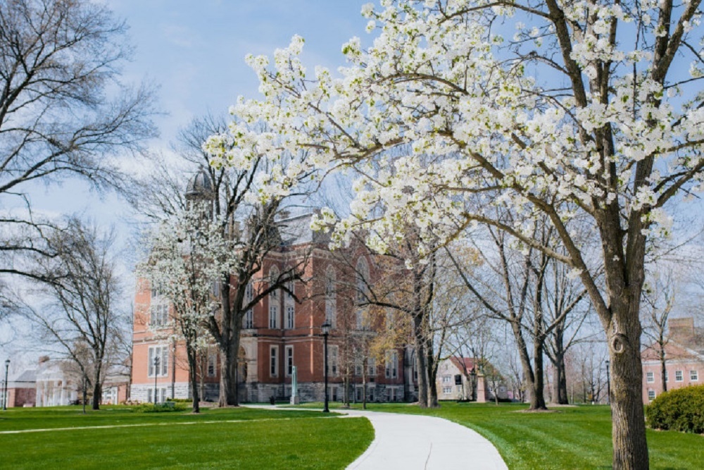 DePauw strategic plan charts vision for academic renewal, investments in student experience and institutional equity