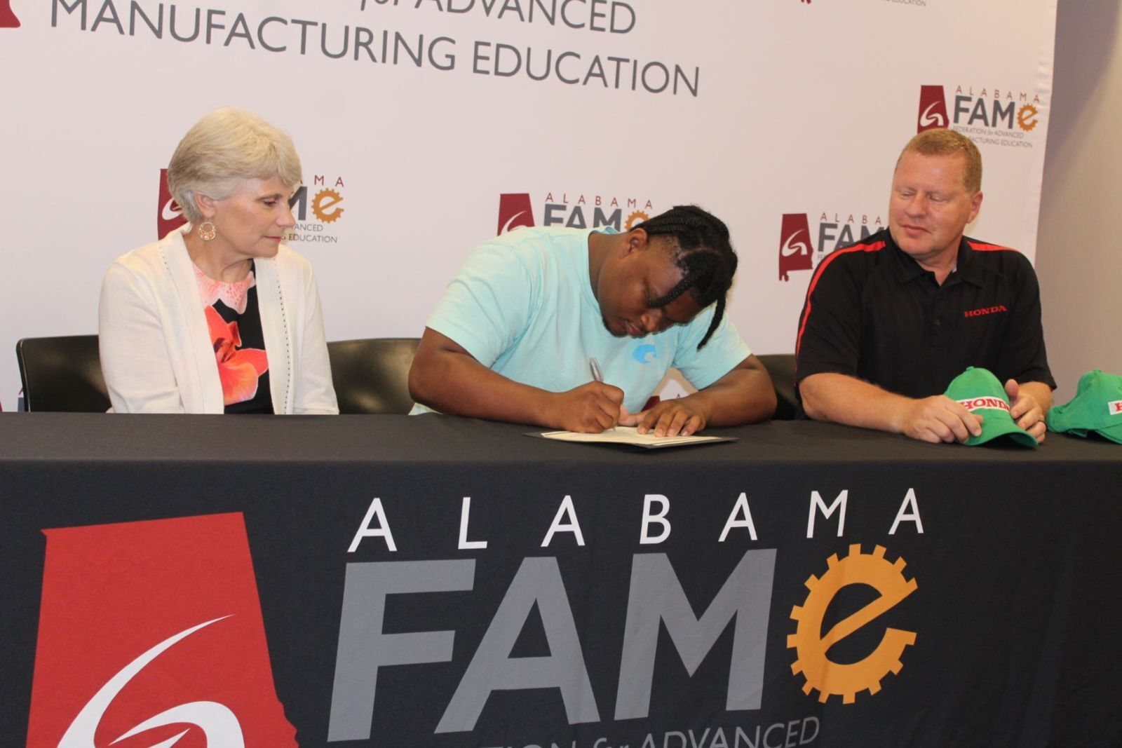 Signing Day held for new cohort in GSCC’s FAME Chapter