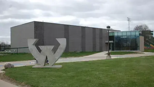 Wayne State softball splits doubleheader at NTC Spring Games