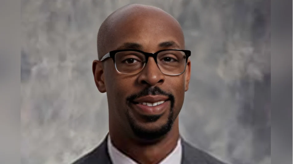 Ande Durojaiye, Vice President and Dean, Miami University Regionals, College of Liberal Arts and Applied Sciences Ande Durojaiye, Vice President and Dean, Miami University Regionals, College of Liberal Arts and Applied Sciences