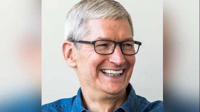 Apple announces leadership transition with Sabih Khan becoming COO