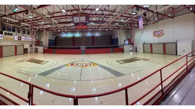 Mark Twain Building/Chuck Smith Court