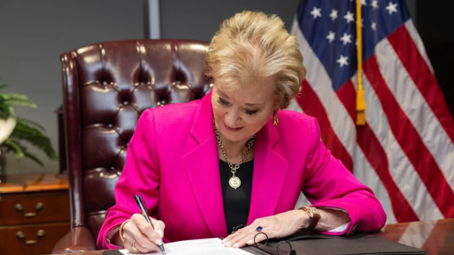 Linda McMahon, Secretary of Education - Official Website