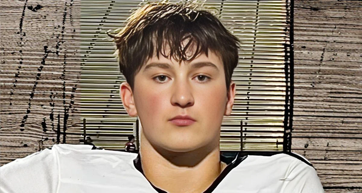 Arkansas Razorbacks sign offensive lineman Carey Clayton from Texas powerhouse