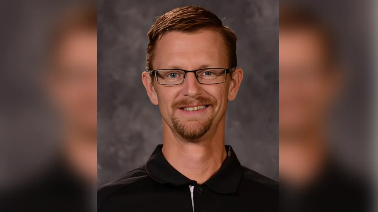 Wayne State women’s cross country signs Reese Hansen and Katie Rohrer for upcoming season