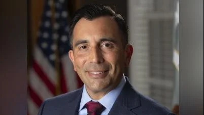 Commercial real estate broker admits guilt in tax obstruction case