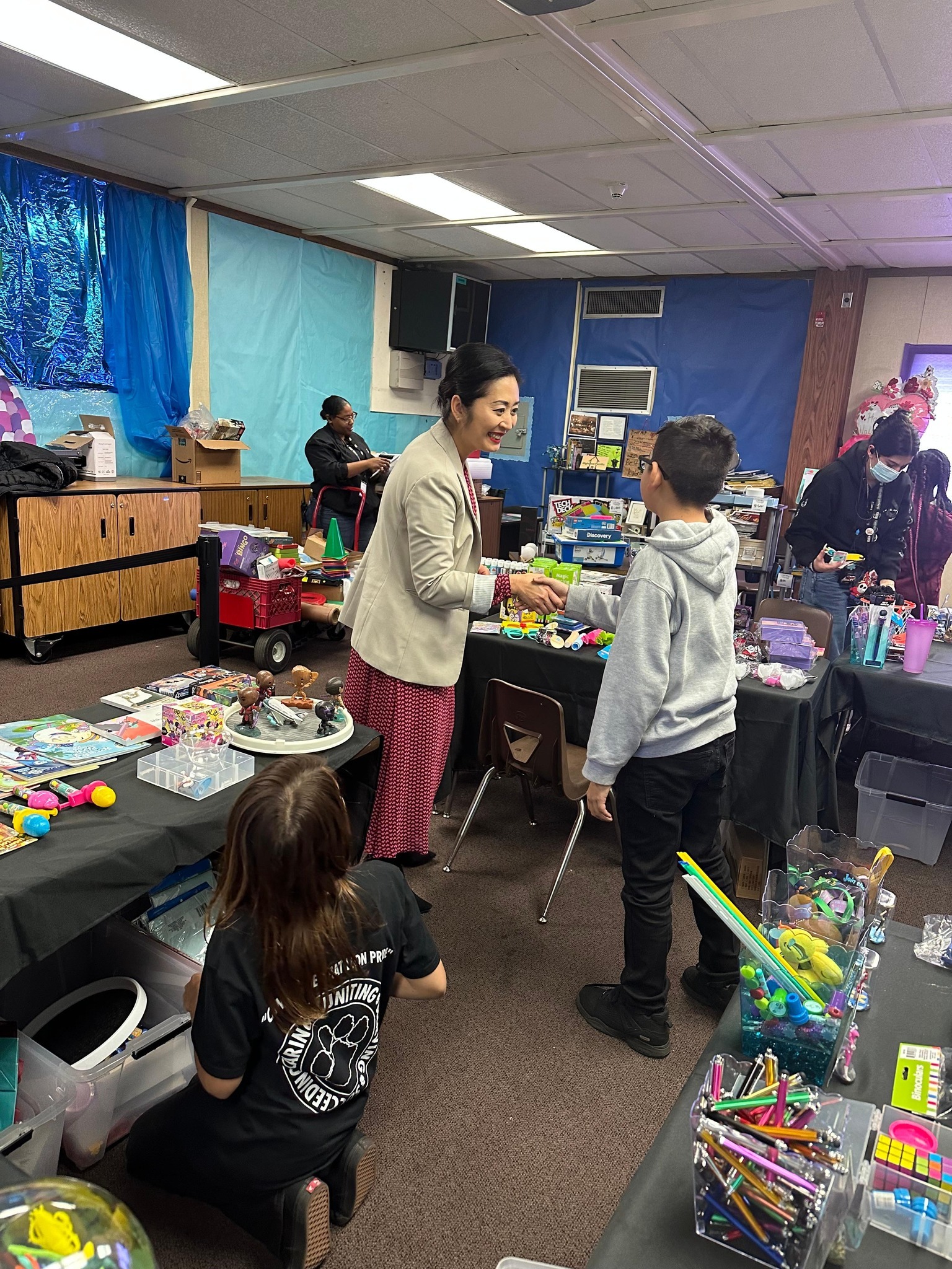 Mayor Helen Tran recently visited CAPS program students at Highland Pacific Elementary School!