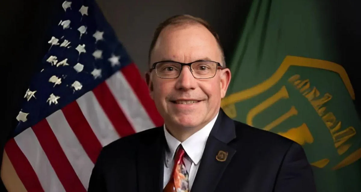 Forest Service Chief Tom Schultz Forest Service Chief Tom Schultz