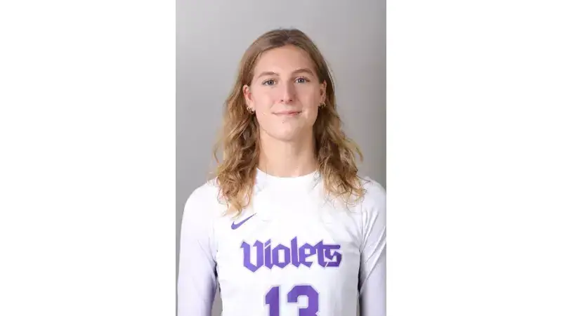 On Saturday, March 22, former Choate Rosemary Hall School Paika Van Der Maas collegiate team won in the NCAA Division III Basketball Championship Tournament