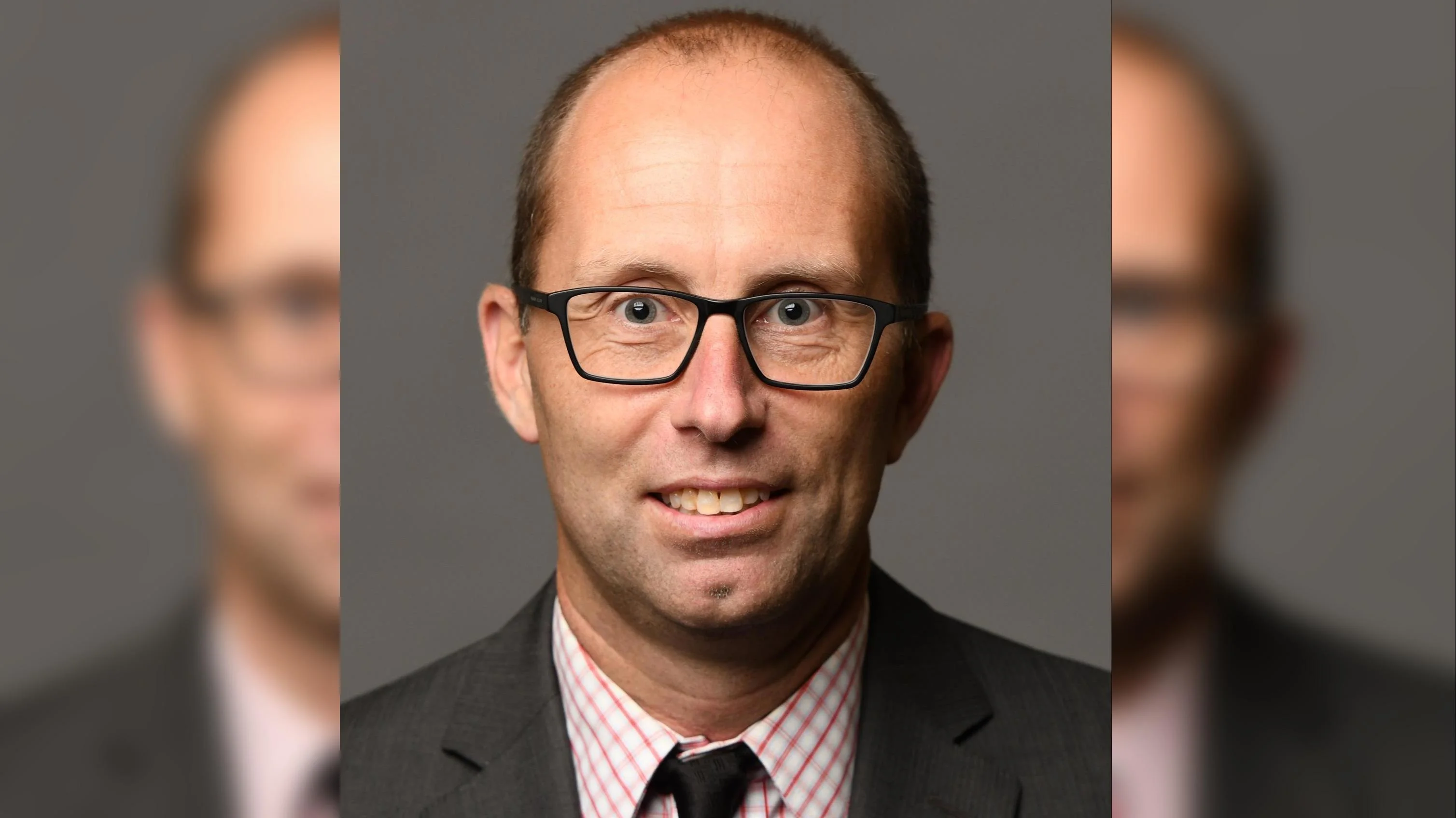 Mike Henderson Alan B. %2753 and Elizabeth Heekin Harris Head Coach of Women%27s Track & Field/Men%27s and Women%27s Cross Country - Cornell University Athletics