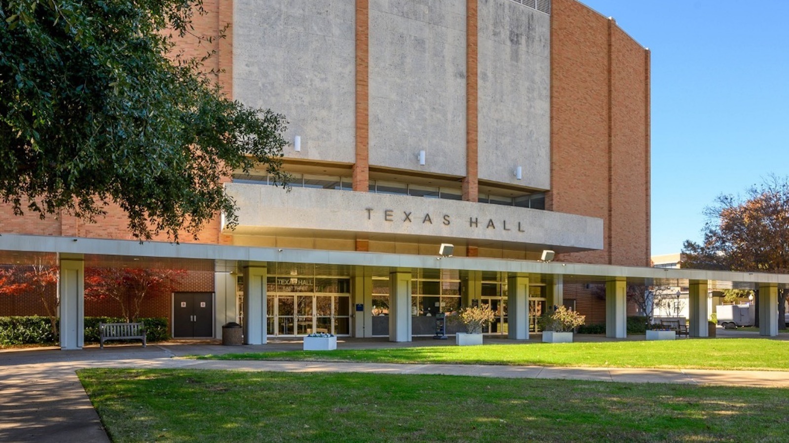 ‘There are many types of privilege’: UT Arlington hiring and admissions criteria changed to emphasize diversity