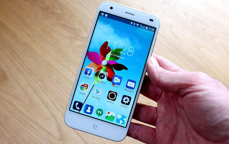 The ZTE Blade V6 The ZTE Blade V6