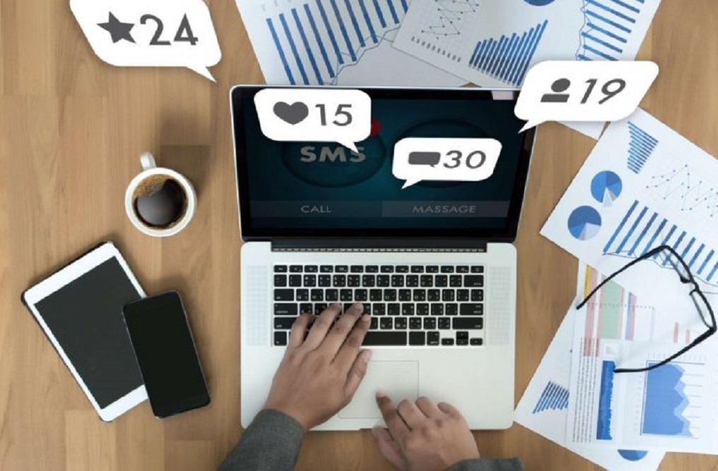 Social Media Collaboration Social Media Collaboration