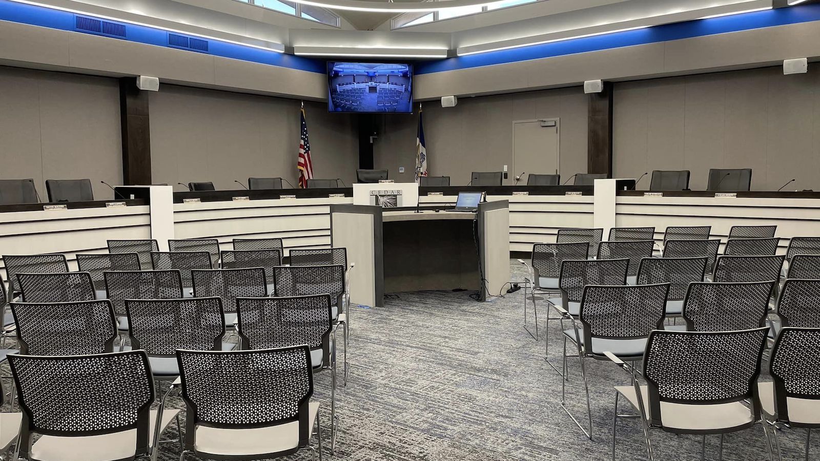Cedar Falls City Council considers parking rules for downtown character district: ‘The ordinance that’s on the table then, is to increase the required parking’