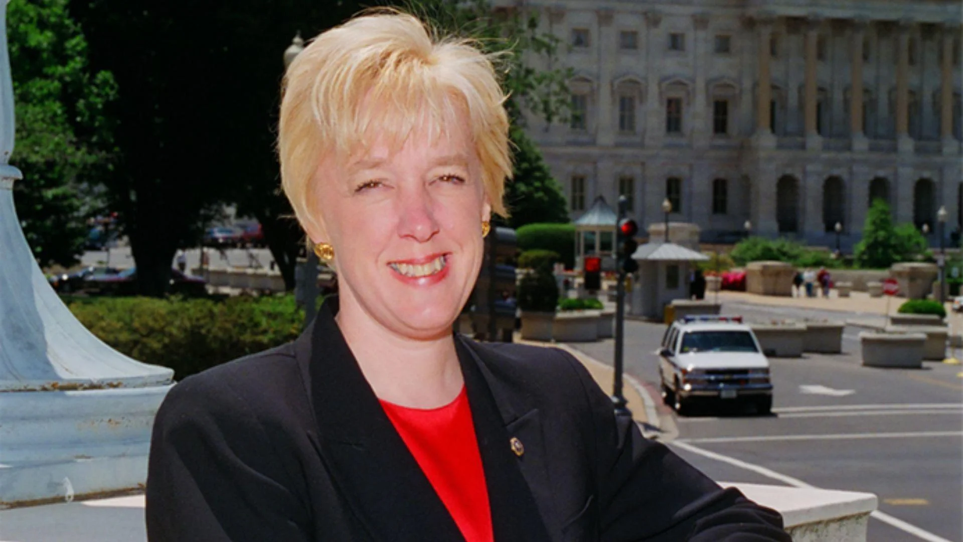 Sen. Murray declines to comment on the VA Home Loan Reform Act as veteran housing fears mount