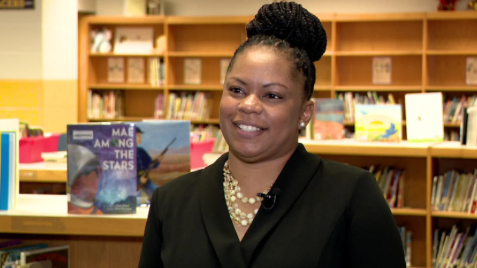 Cafeteria worker inspires creativity at James Whitcomb Riley School 43