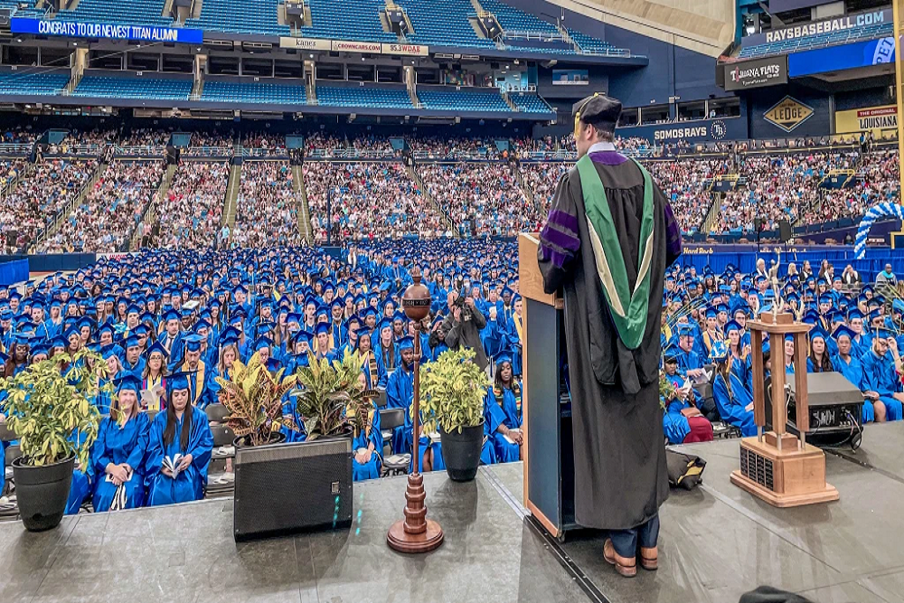 SPC Returns to Traditional Graduation Ceremony