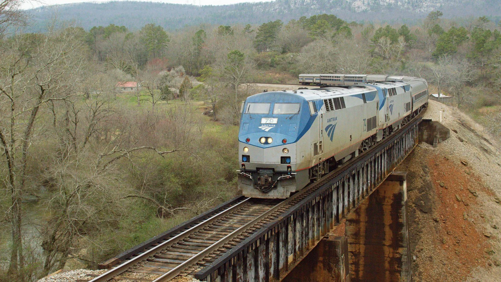 Amtrak's Cresent Train